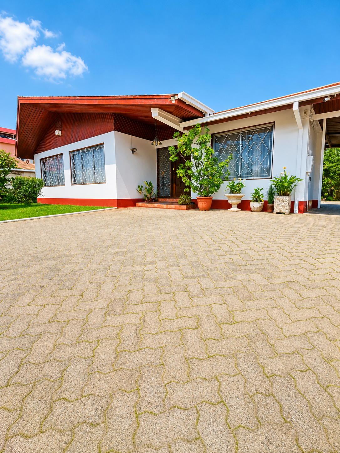 CASA EN VENTA POTENCIAL SUELO COMERCIAL - LOS CARRERAS QUILPUÉ