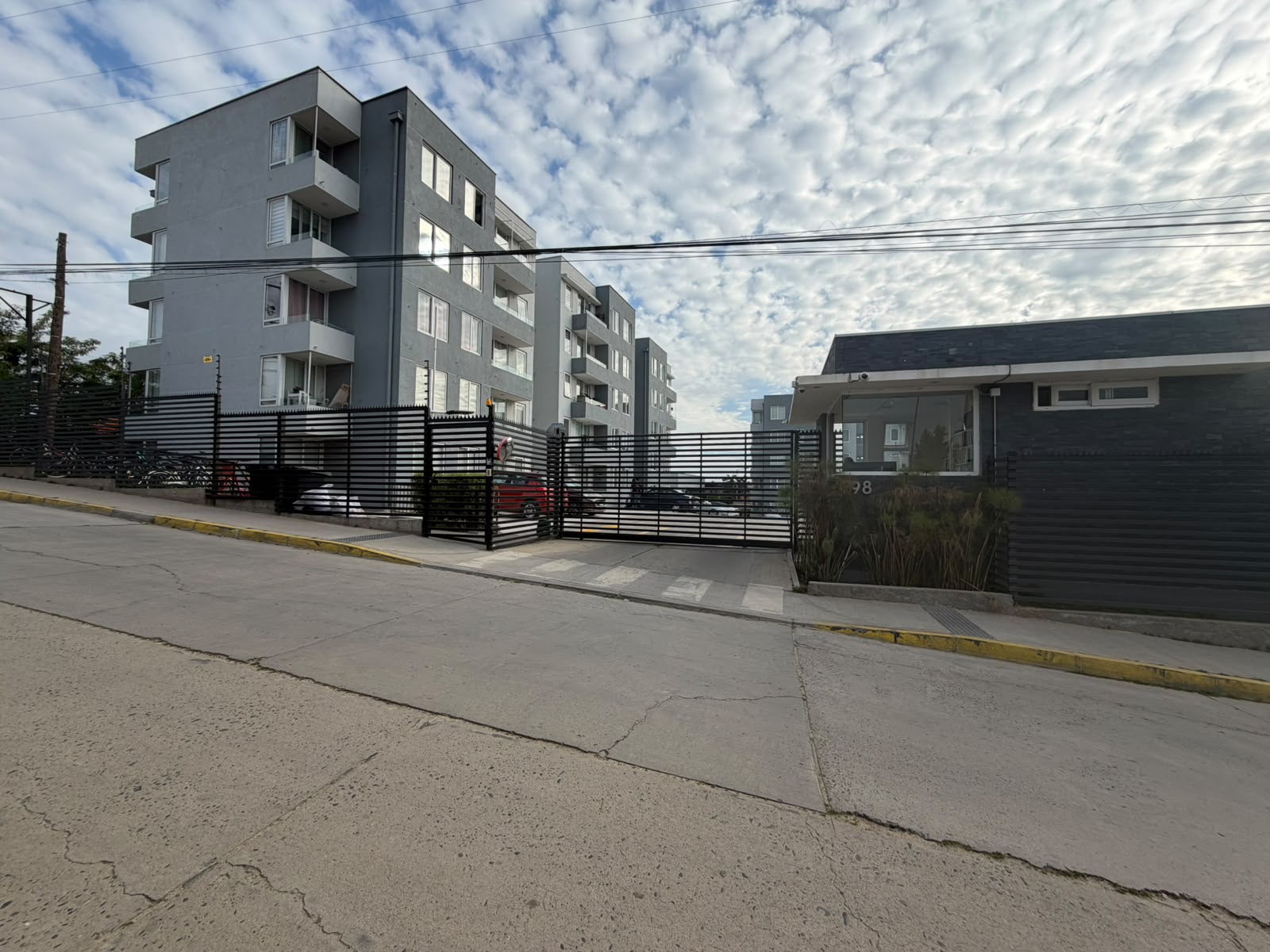 HOUNDPROPIEDADES VENDE DEPARTAMENTO EN CONDOMINIO NUEVA ESTACIÓN, ESTACIÓN PEÑABLANCA - VILLA ALEMANA