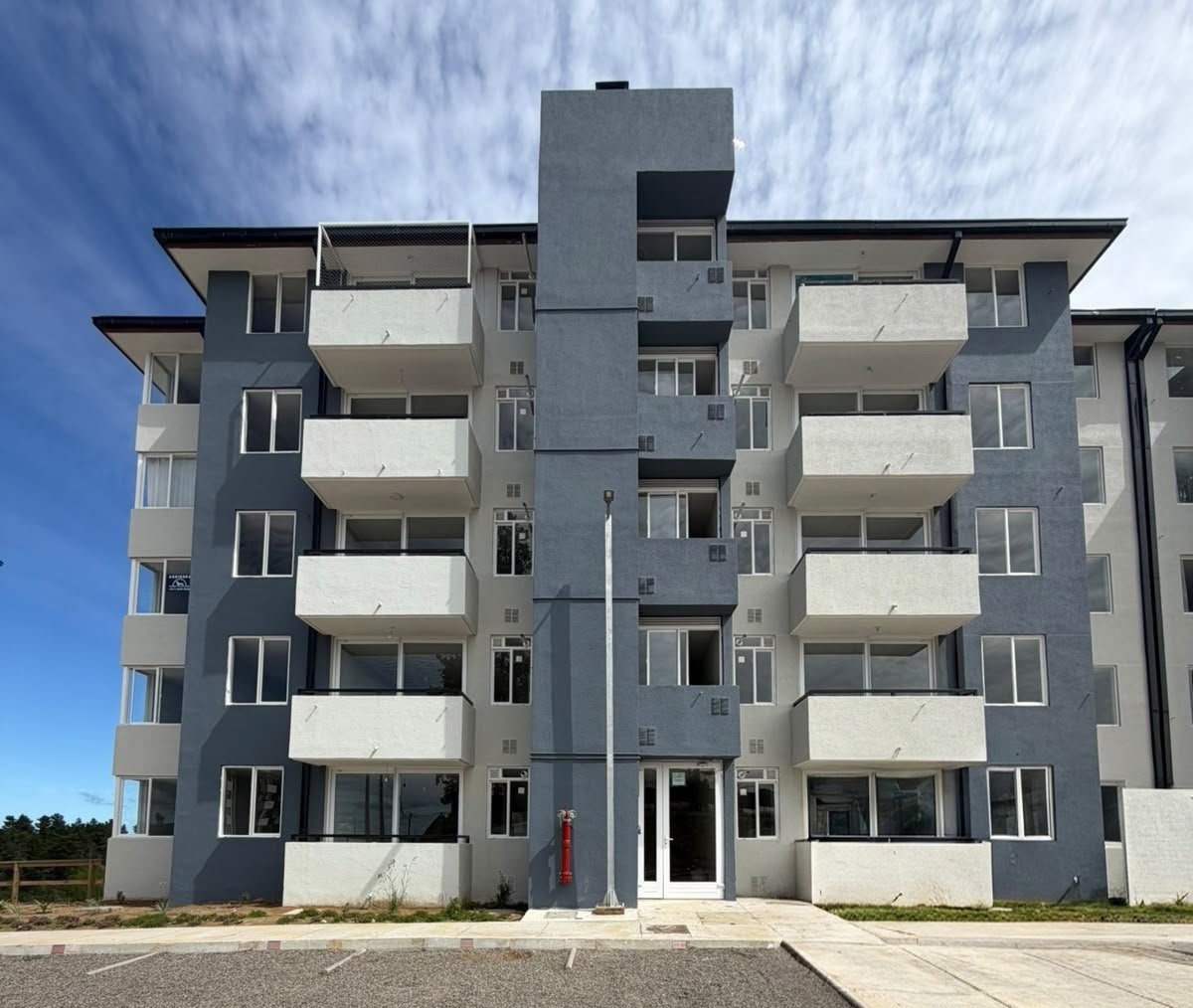 HOUNDPROPIEDADES ARRIENDA DEPARTAMENTO  CON G.C INCLUIDO EN CONDOMINIO ALTURAS DE CURAUMA