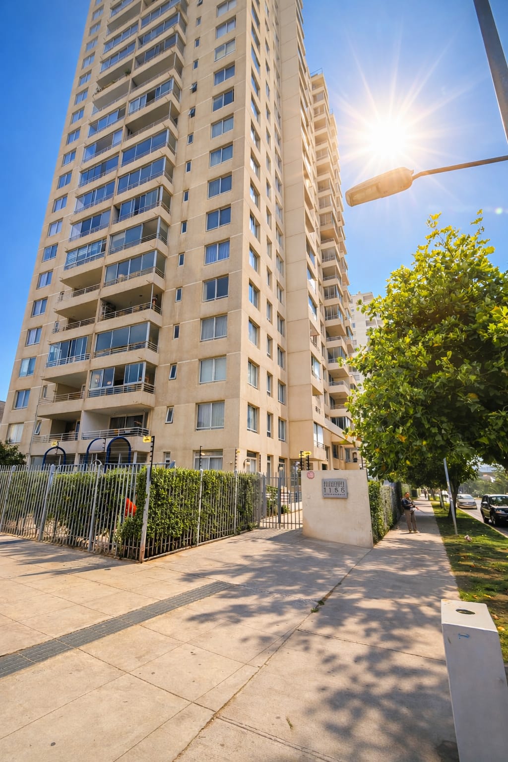 HOUNDPROPIEDADES ARRIENDA DEPARTAMENTO CON G.C INCLUIDO EN VIÑA PLAZA V - VIÑA DEL MAR