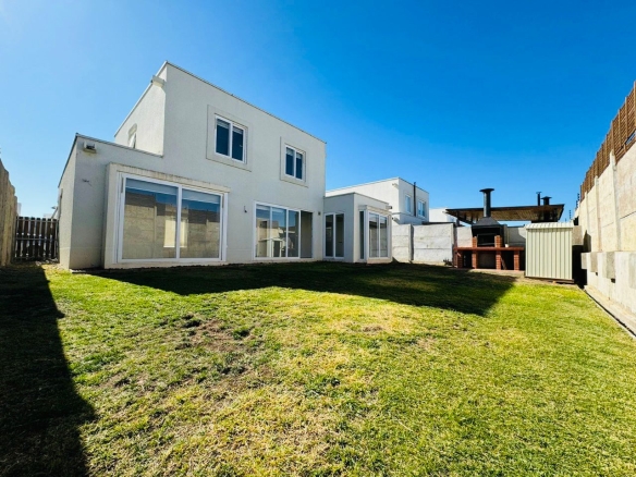 WhatsApp Image 2025 05 14 at 16.53.55