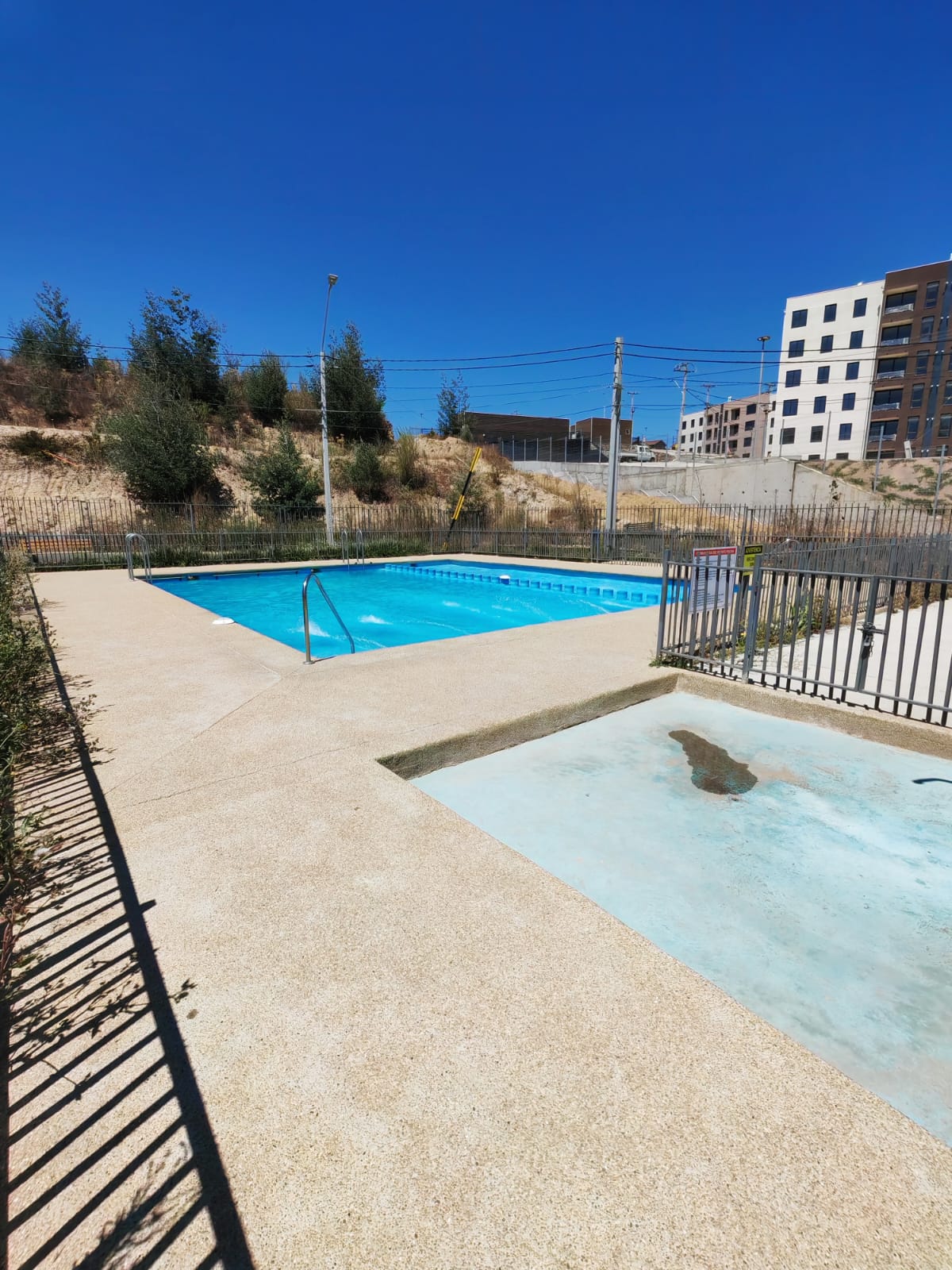 d8a27966 fb3b 4727 8ddc 640589d55312